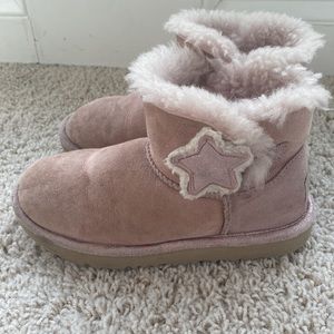 UGG Mini Bailey Star